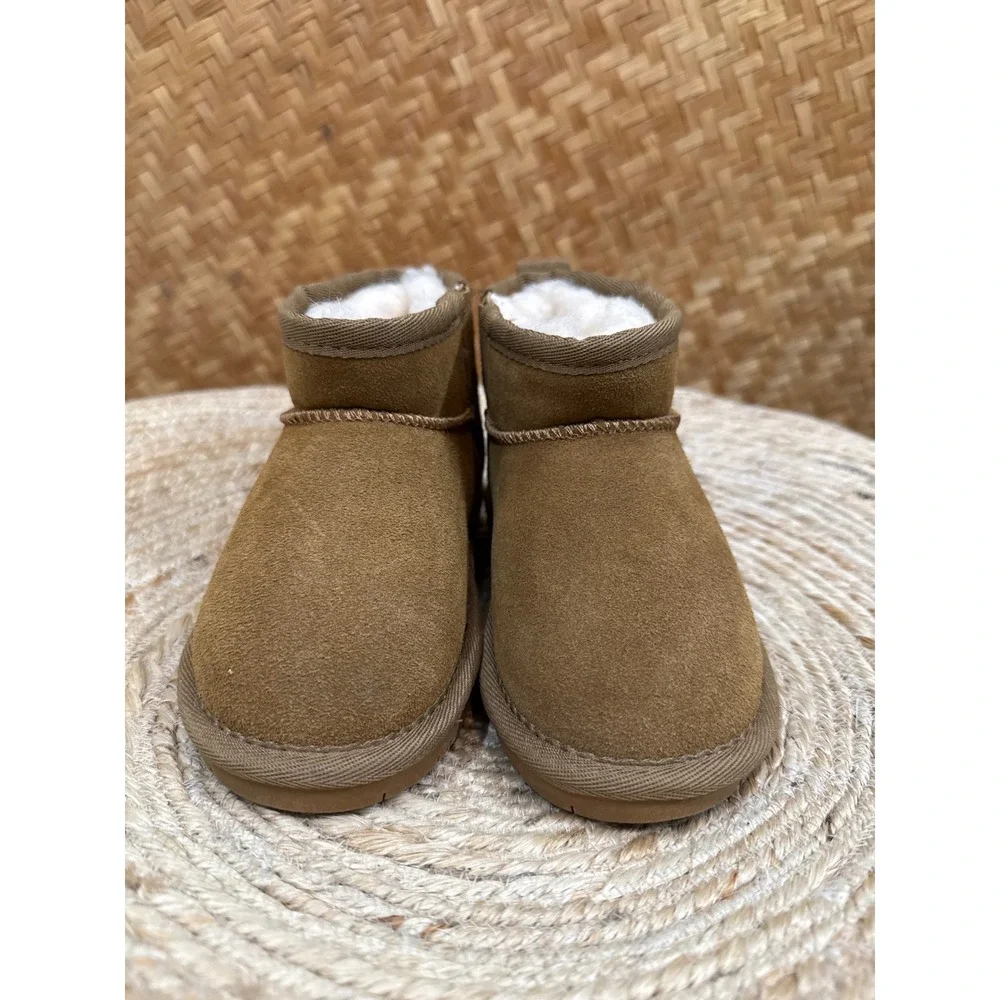 Bearpaw Kids Emma Short Suede Winter Boots Hickory Brown Size 10 Toddler